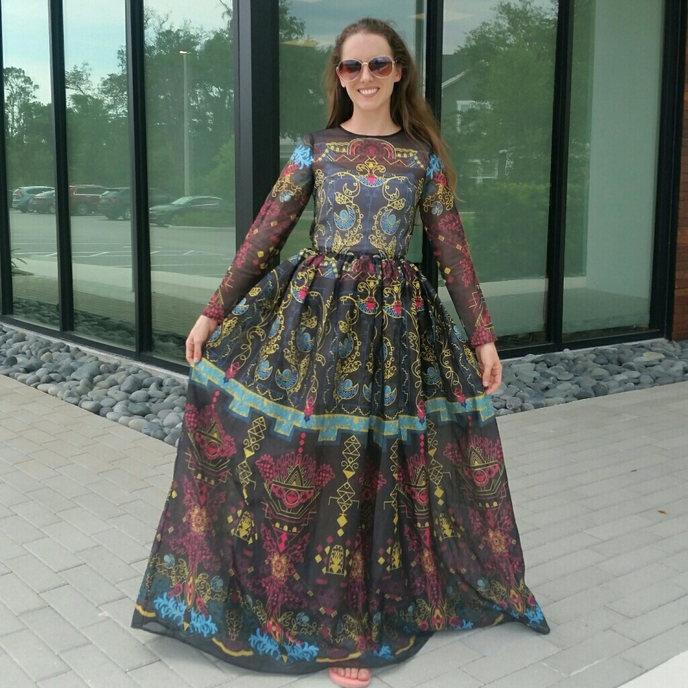 *HOST PICK* Boutique Patterned Maxi Dress* - Picture 2 of 7